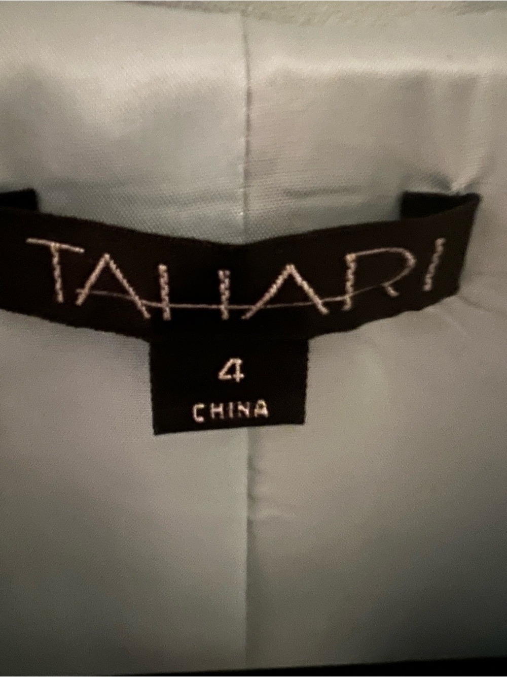 TahariDouble-Breasted Blazer and Skirt Suit with Fringe Trim Size 4 - Picture 2 of 12